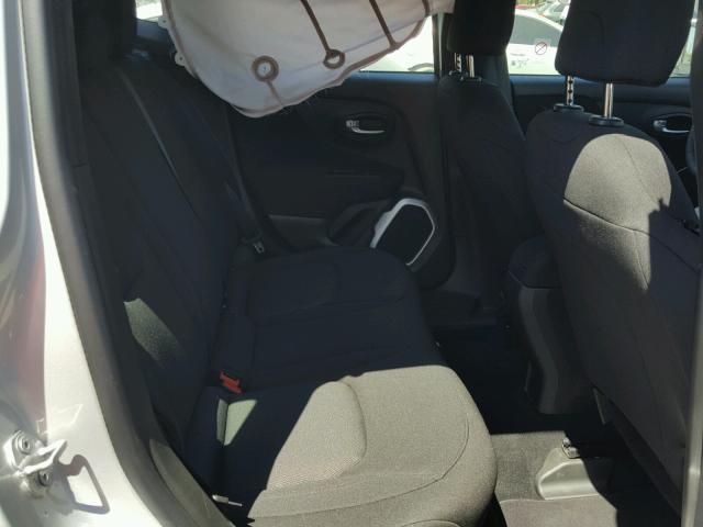 ZACCJBAB9JPG80921 - 2018 JEEP RENEGADE S Արծաթագույն լուսանկար 6