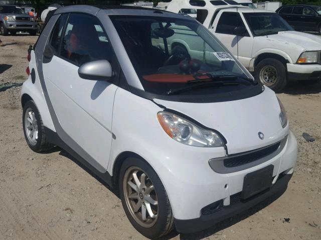 WMEEK31X28K188308 - 2008 SMART FORTWO PAS 白色 照片 1