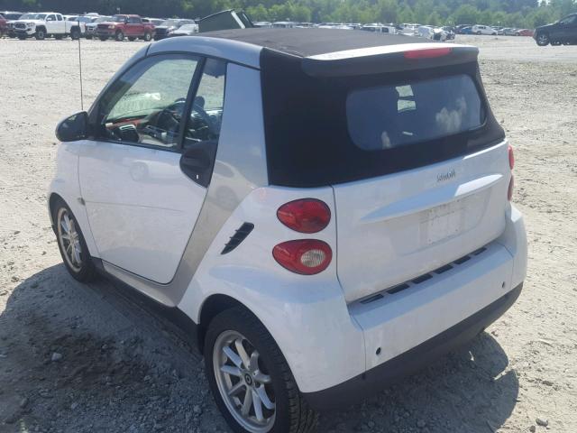 WMEEK31X28K188308 - 2008 SMART FORTWO PAS WHITE photo 3