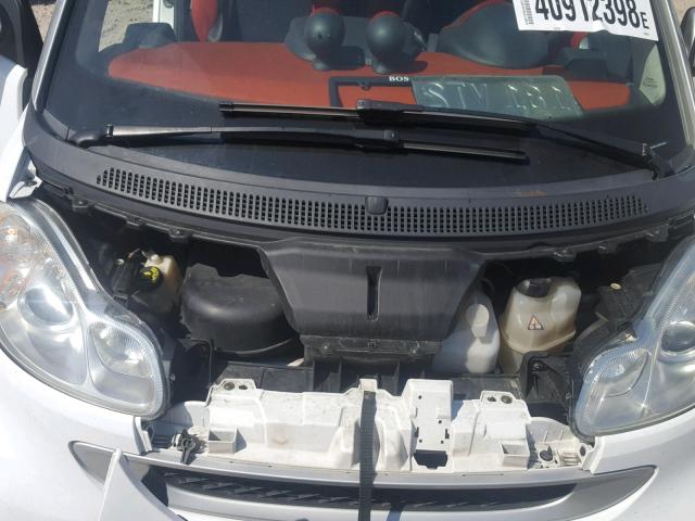 WMEEK31X28K188308 - 2008 SMART FORTWO PAS 白色 照片 6