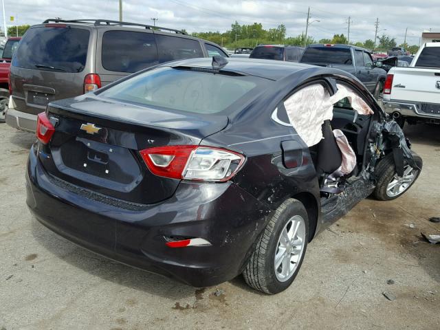 1G1BE5SMXH7221611 - 2017 CHEVROLET CRUZE GRAY photo 4