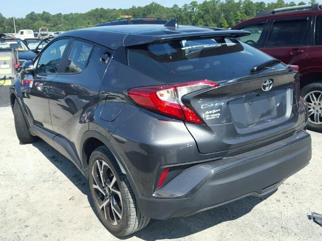 NMTKHMBX7JR005745 - 2018 TOYOTA C-HR XLE GRAY photo 3