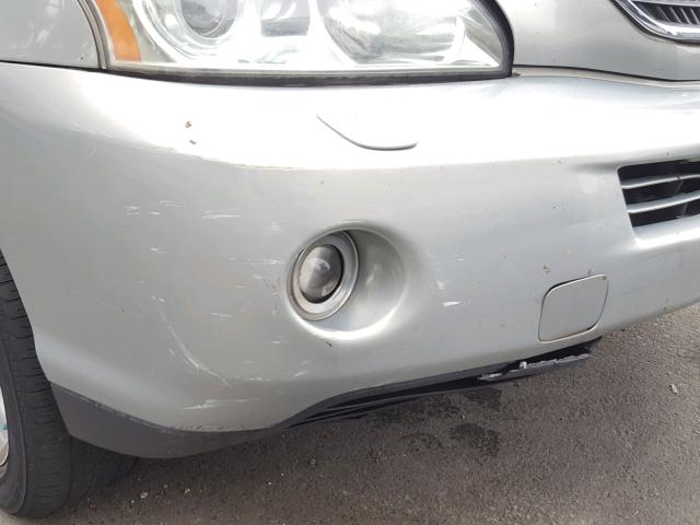 JTJGW31U072004173 - 2007 LEXUS RX 400H SILVER photo 9