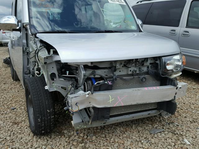 JN8AZ2KR5DT300966 - 2013 NISSAN CUBE S SILVER photo 9