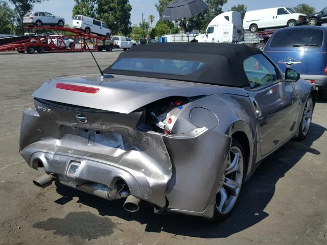 JN1AZ4FH8AM302468 - 2010 NISSAN 370Z GRAY photo 4