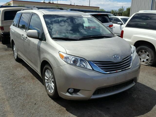 5TDYK3DC1GS708719 - 2016 TOYOTA SIENNA XLE GOLD photo 1