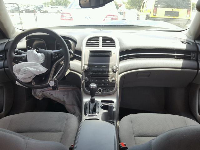 1G11B5SA2GU104938 - 2016 CHEVROLET MALIBU LIM 黑色 照片 9