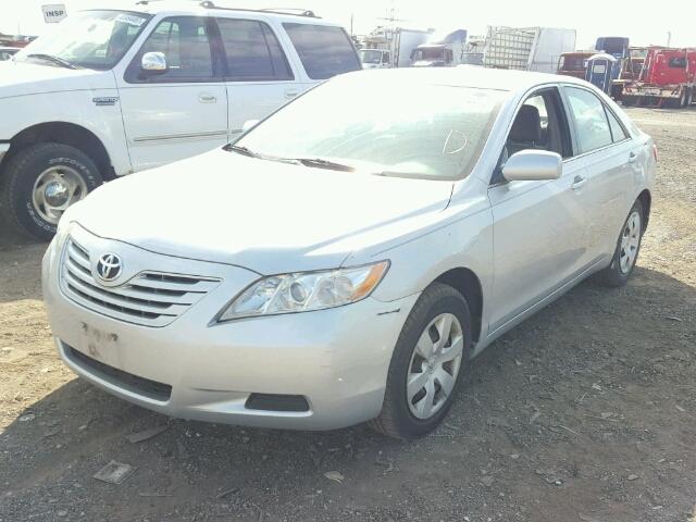 4T1BE46K57U142479 - 2007 TOYOTA CAMRY NEW SILVER photo 2