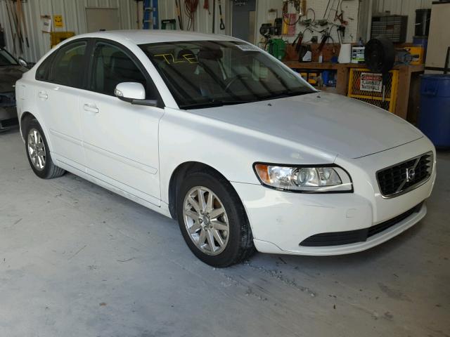 YV1MS382782357804 - 2008 VOLVO S40 2.4I WHITE photo 1