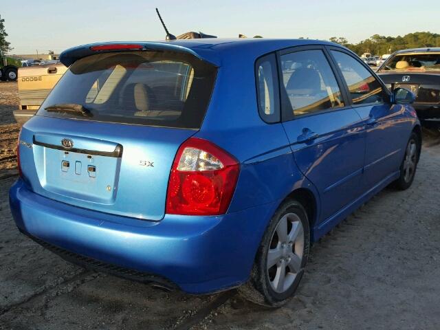 KNAFE162985010631 - 2008 KIA SPECTRA5 5 BLUE photo 4