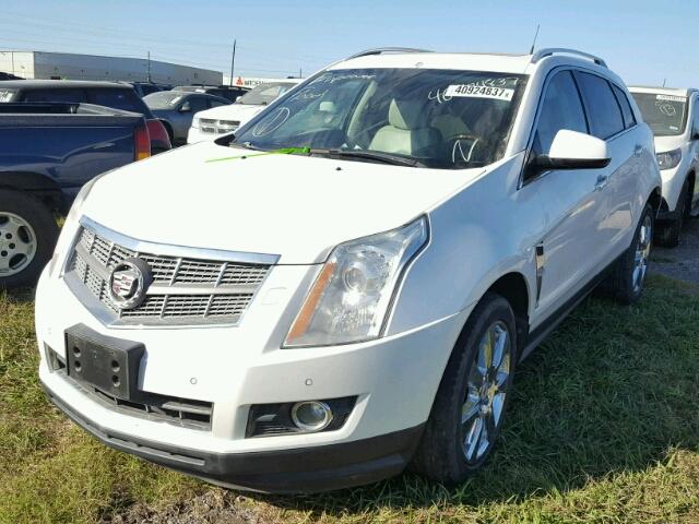 3GYFNBEY9AS623322 - 2010 CADILLAC SRX WHITE photo 2