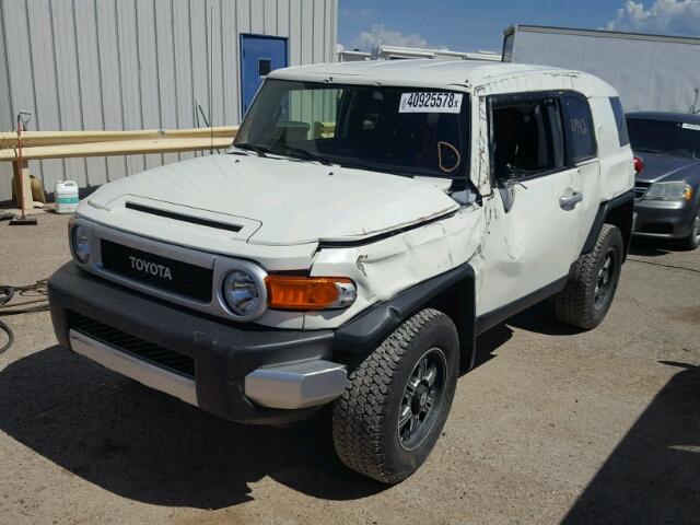 JTEBU4BF7DK170271 - 2013 TOYOTA FJ CRUISER WHITE photo 2