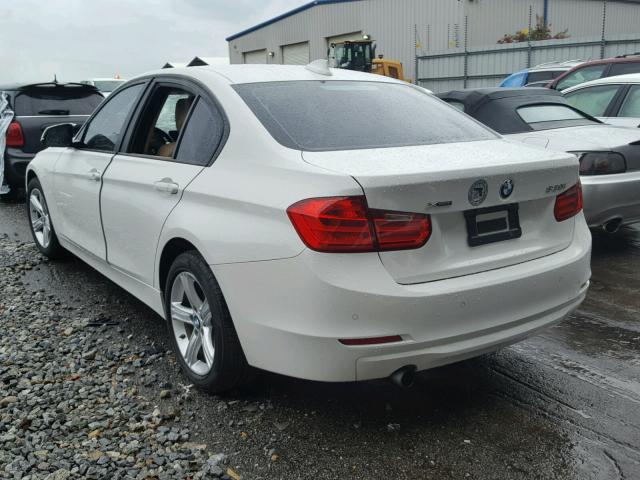 WBA3C3C53DF981213 - 2013 BMW 320 I WHITE photo 3