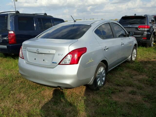 3N1CN7AP1CL906039 - 2012 NISSAN VERSA S SILVER photo 4