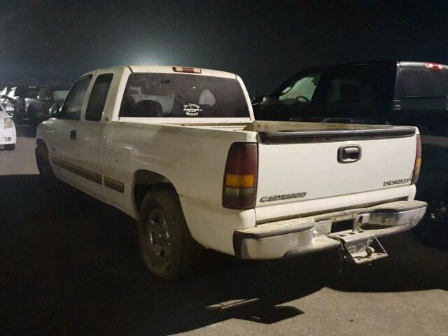 2GCEC19V5Y1312218 - 2000 CHEVROLET SILVERADO WHITE photo 3