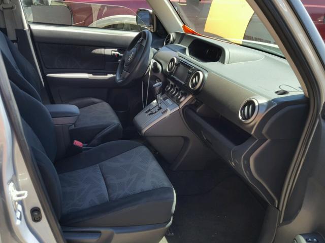 JTLZE4FE4DJ044901 - 2013 TOYOTA SCION XB Күміс фото 5