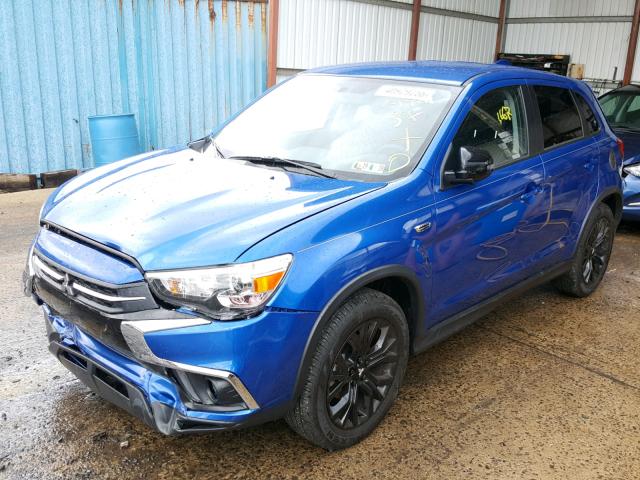 JA4AP3AU7JU015571 - 2018 MITSUBISHI OUTLANDER BLUE photo 2