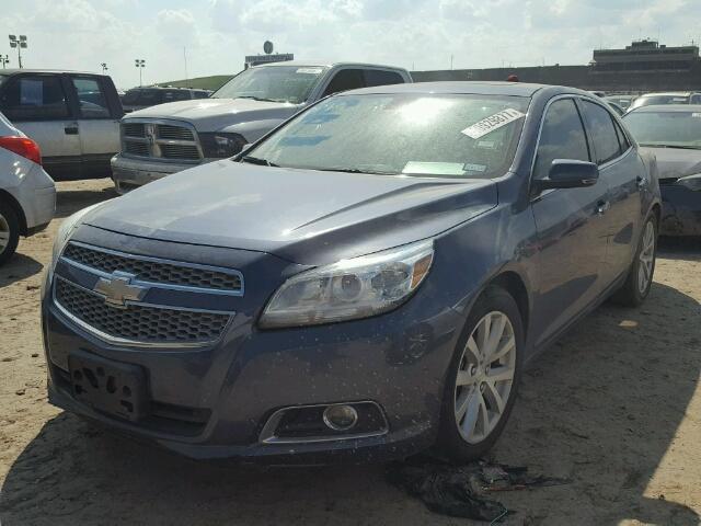 1G11H5SA0DF310127 - 2013 CHEVROLET MALIBU ლურჯი ფოტო 2