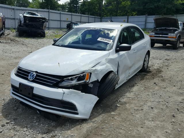 3VW2K7AJ2FM342586 - 2015 VOLKSWAGEN JETTA BASE WHITE photo 2