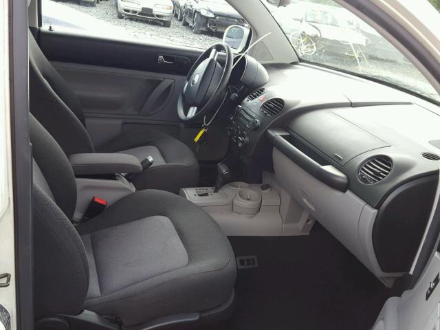 3VWCK31C15M403097 - 2005 VOLKSWAGEN NEW BEETLE 双色 照片 5