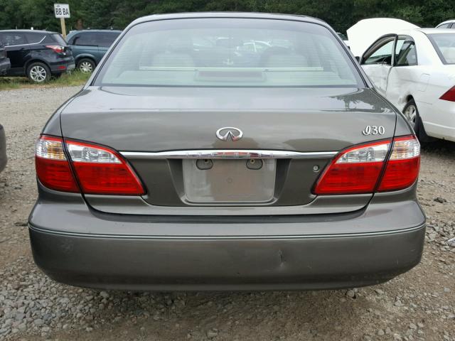 JNKCA31A1YT213213 - 2000 INFINITI I30 GRAY photo 9