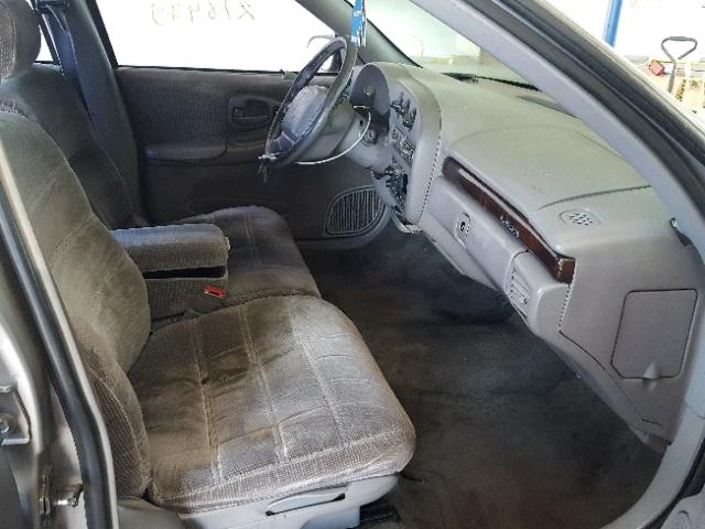 2G1WL52M1V1105973 - 1997 CHEVROLET LUMINA BAS ნაცრისფერი ფოტო 5