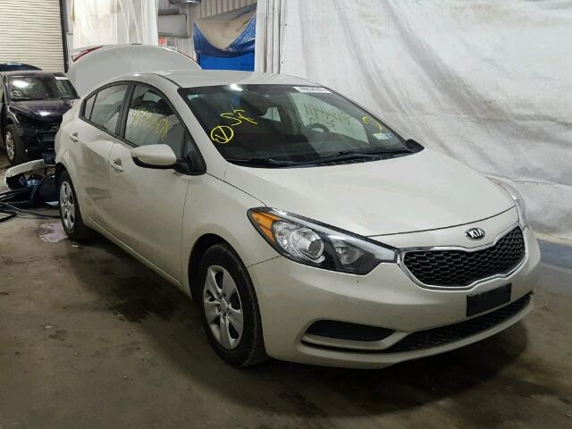 KNAFK4A68F5333568 - 2015 KIA FORTE LX WHITE photo 1