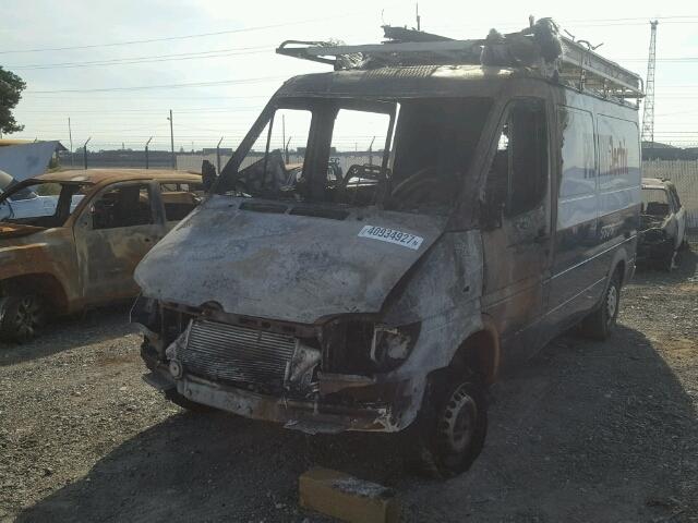 WD2PD644445645969 - 2004 DODGE SPRINTER BURN photo 2