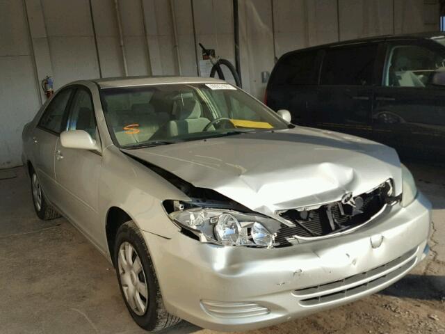 4T1BE32K32U540492 - 2002 TOYOTA CAMRY LE SILVER photo 1