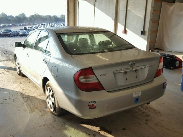 4T1BE32K32U540492 - 2002 TOYOTA CAMRY LE SILVER photo 3