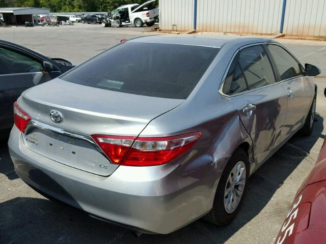 4T1BF1FK3HU383440 - 2017 TOYOTA CAMRY LE SILVER photo 4