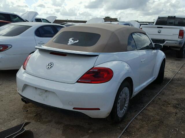 3VW5X7AT9DM815669 - 2013 VOLKSWAGEN BEETLE WHITE photo 4