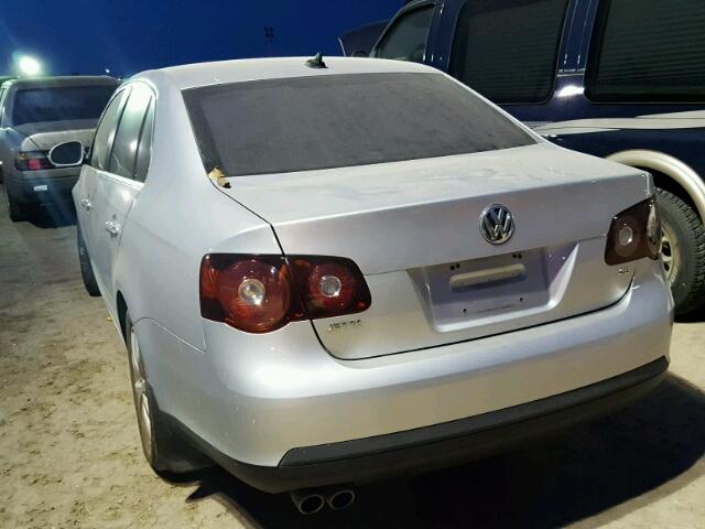 3VWRZ7AJ2AM062900 - 2010 VOLKSWAGEN JETTA SILVER photo 3