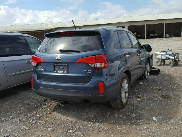 5XYKU4A76EG538431 - 2014 KIA SORENTO BLUE photo 4