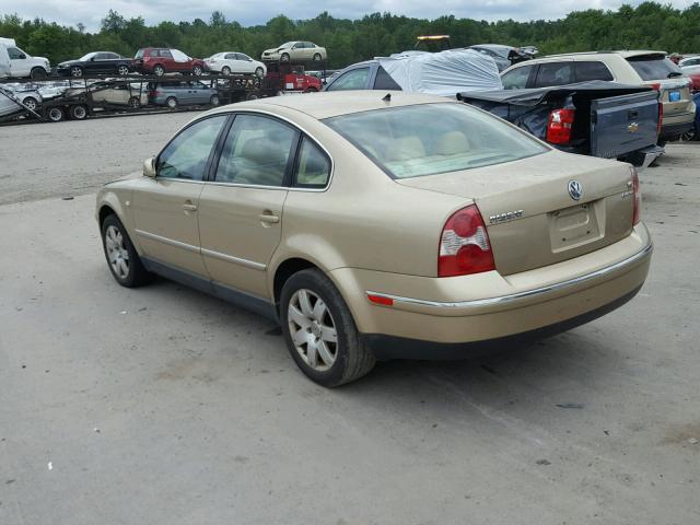 WVWTH63B12P017714 - 2002 VOLKSWAGEN PASSAT GLX GOLD photo 3