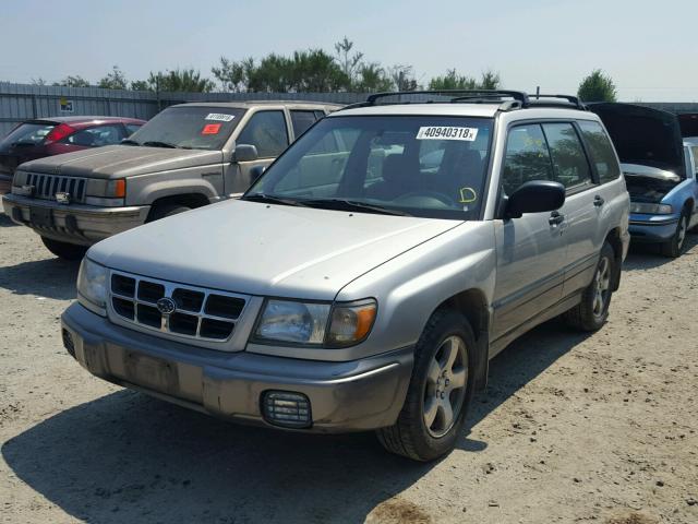 JF1SF6557YG714022 - 2000 SUBARU FORESTER S SILVER photo 2