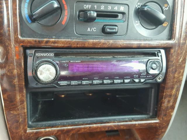 JF1SF6557YG714022 - 2000 SUBARU FORESTER S SILVER photo 9