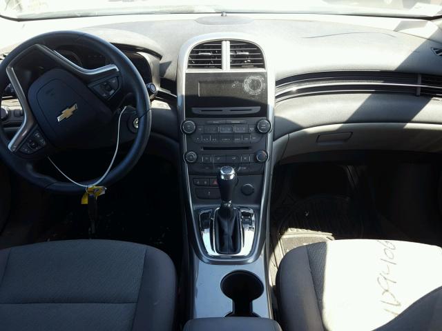 1G11B5SA7DF250056 - 2013 CHEVROLET MALIBU LS ნაცრისფერი ფოტო 9