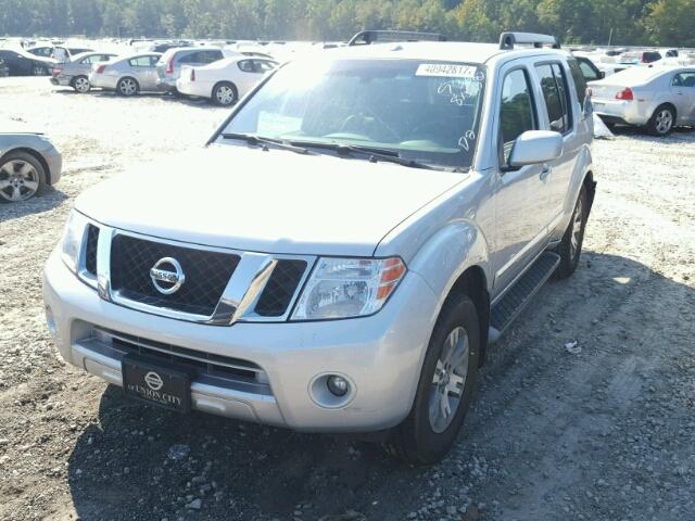 5N1AR1NN5BC614107 - 2011 NISSAN PATHFINDER SILVER photo 2