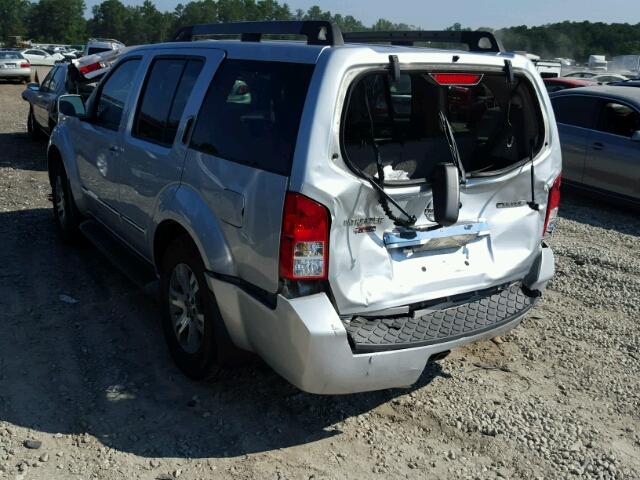 5N1AR1NN5BC614107 - 2011 NISSAN PATHFINDER SILVER photo 3