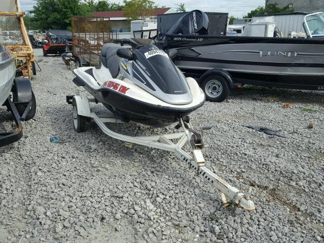 HPSA1370C404 - 2004 HONDA MARINE/TRL WHITE photo 1