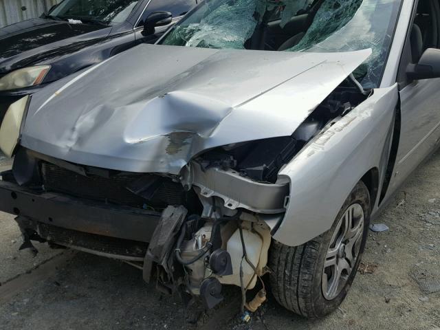 1G1ZS58N47F281556 - 2007 CHEVROLET MALIBU LS 银色 照片 9