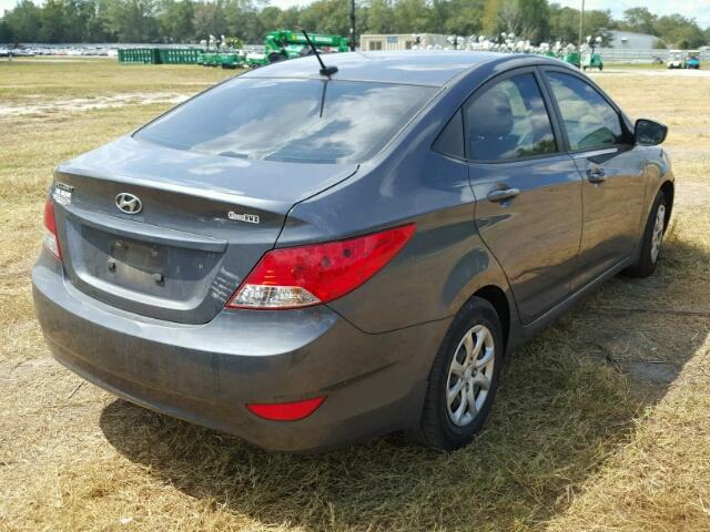 KMHCT4AE6DU275484 - 2013 HYUNDAI ACCENT GRAY photo 4