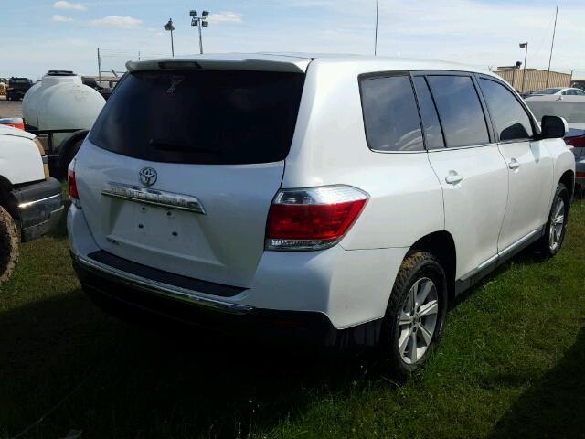 5TDZA3EH0DS035323 - 2013 TOYOTA HIGHLANDER CREAM photo 4