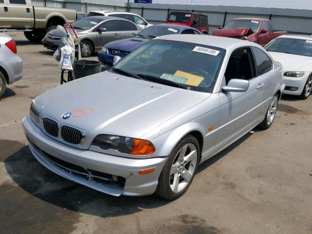 WBABM3342YJN84112 - 2000 BMW 323 CI SILVER photo 2