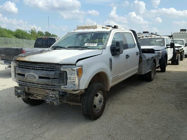 1FD8W3HT5HEB24972 - 2017 FORD F350 WHITE photo 2