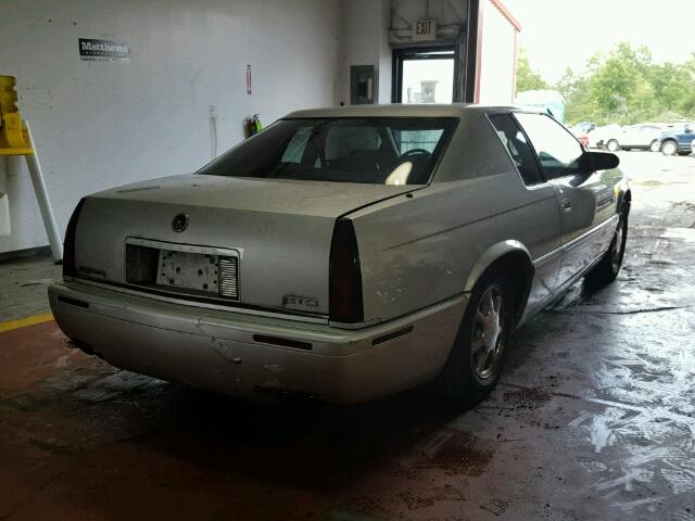 1G6ET12952B100040 - 2002 CADILLAC ELDORADO T SILVER photo 4