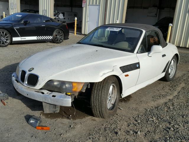 4USCH7325VLB77822 - 1997 BMW Z3 1.9 WHITE photo 2