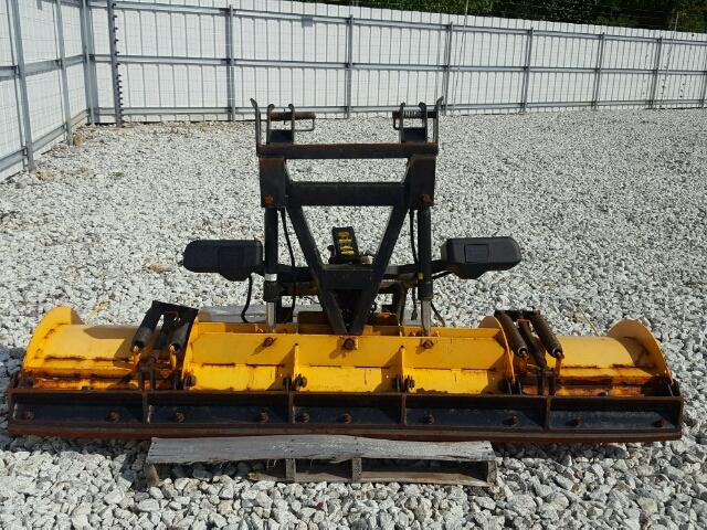 40953027 - 2004 DIAM PLOW YELLOW photo 6