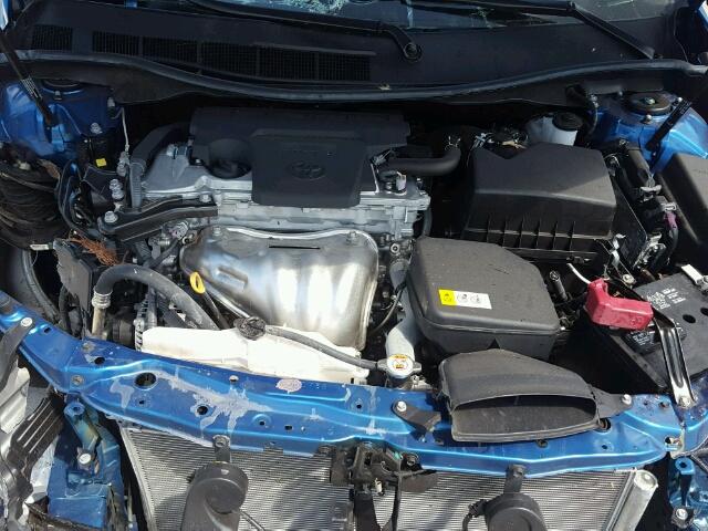 4T1BF1FK6HU713491 - 2017 TOYOTA CAMRY BLUE photo 7